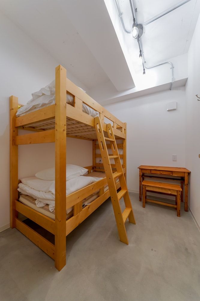 HOSTEL COCONE Kyoto - Station Twin Room, Shared Bathroom 3