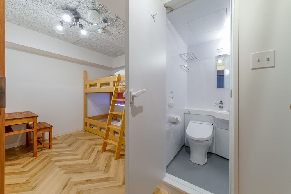 HOSTEL COCONE Kyoto - Station Twin Room, Private Bathroom 3