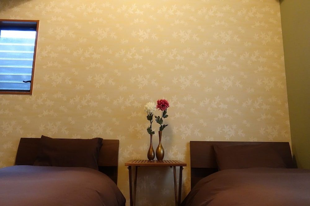 Guesthouse Mew Basic Twin Room, MOMIJI 2