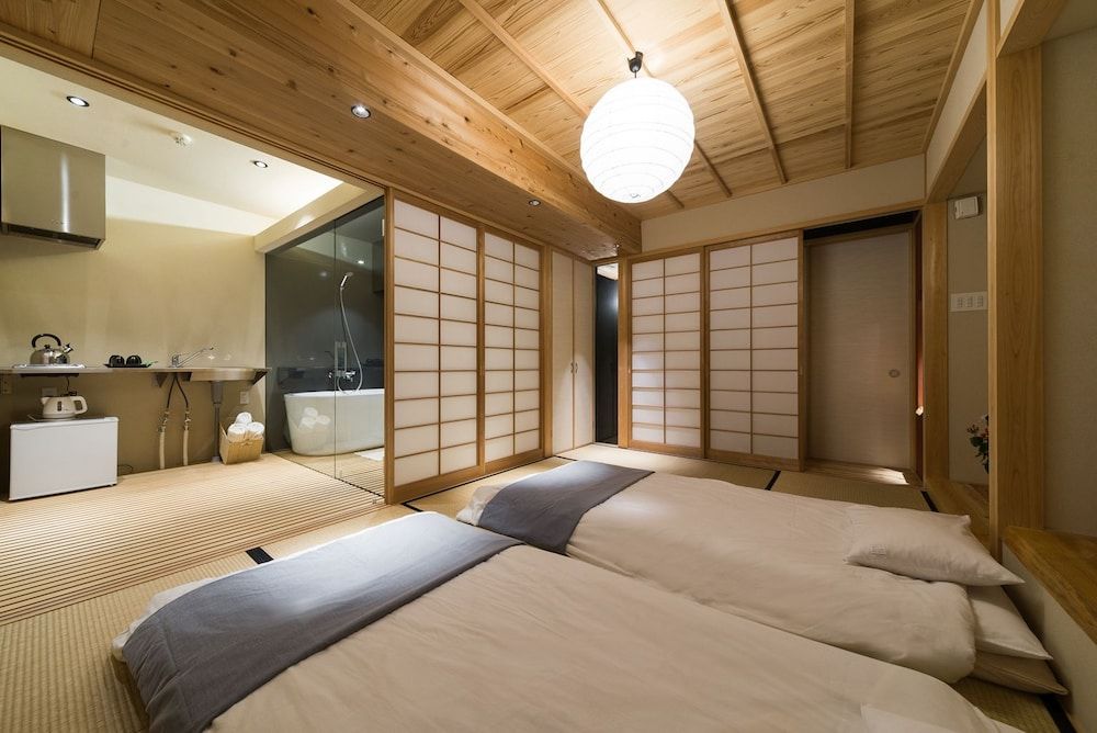 undefined Lica's Room 8