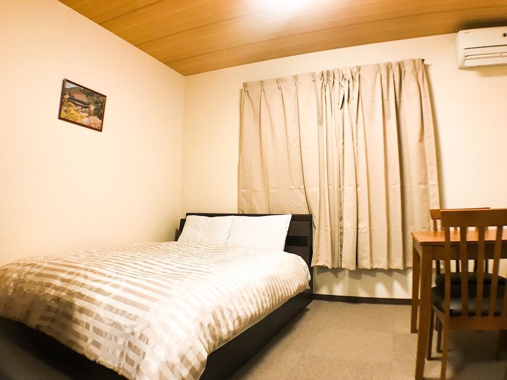 House, 2nd Floor