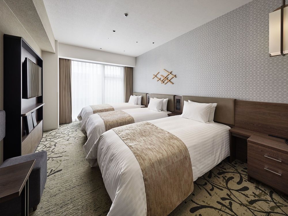 Triple Room with 3 Single Beds