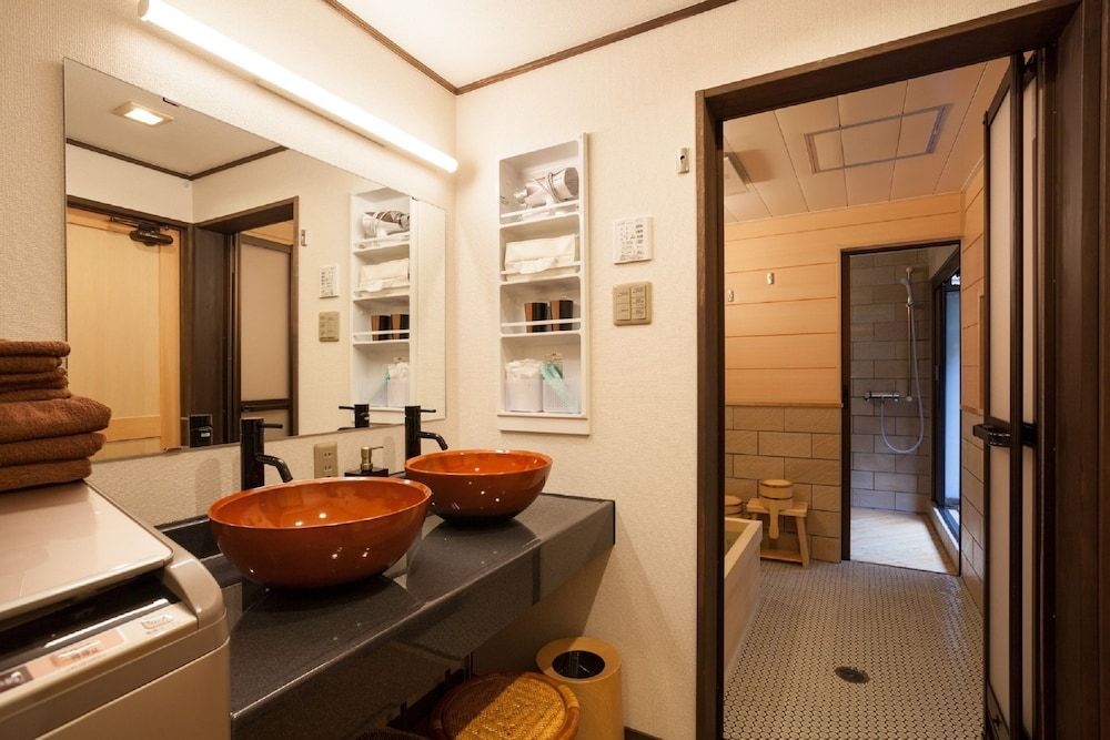 Private Residence Nijo-jo Nagomi Family House, 3 Bedrooms, Bathtub, Garden View 6