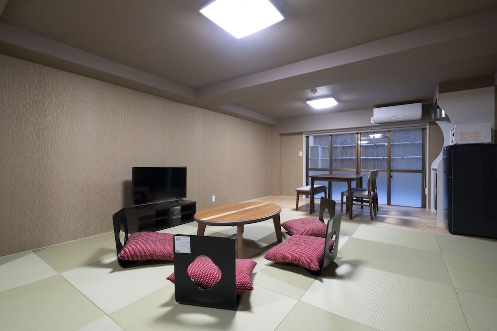 undefined Entrance Life in Gosho Higashi 5