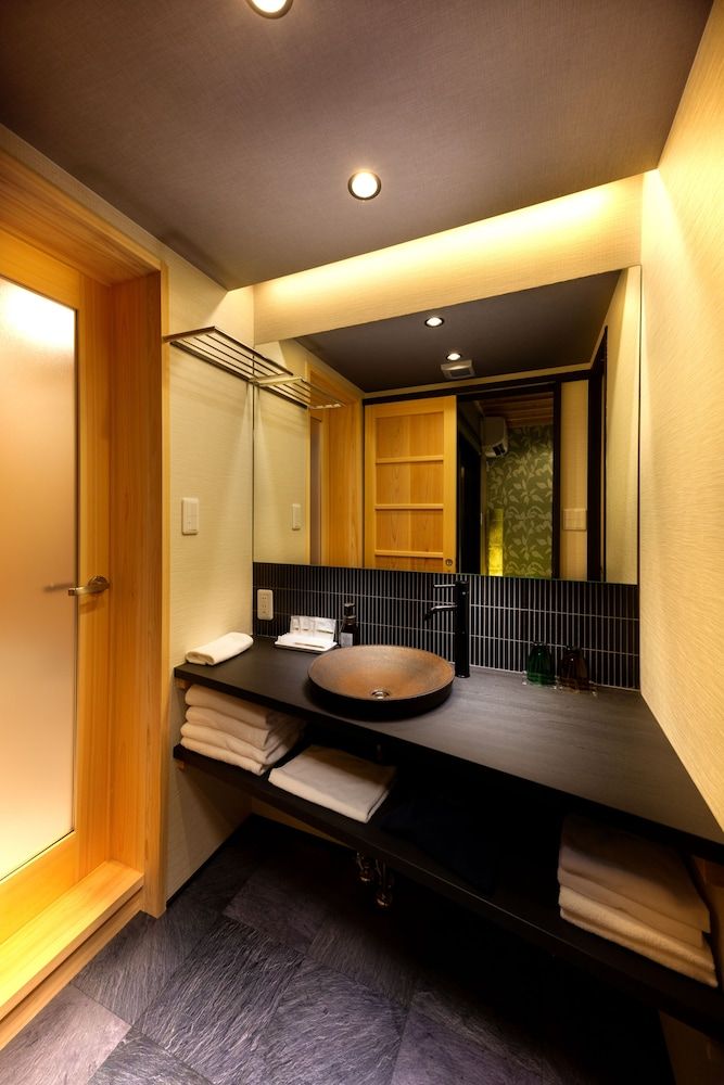 Tsumugi Shijo-Mibudera Etsunen Melody & Memory Kyomachiya Whole Rental 11