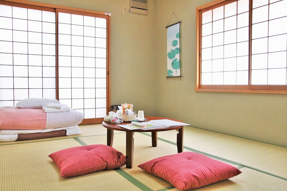 undefined Cottage EMI 8