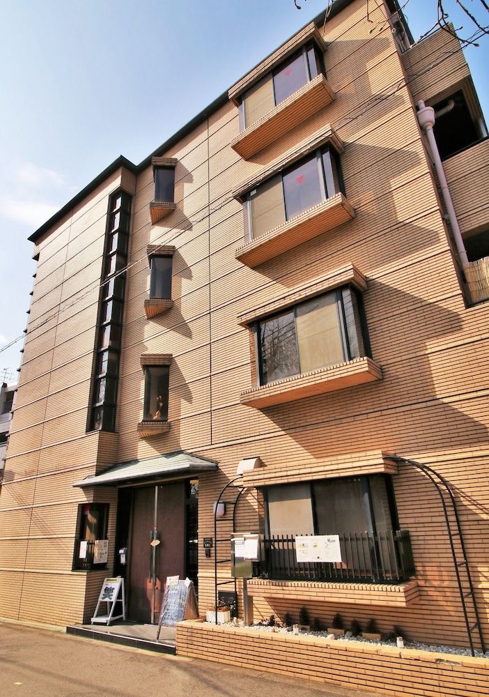 undefined Cottage EMI 3