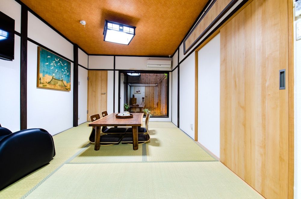 undefined Karan Tojisenbon 8