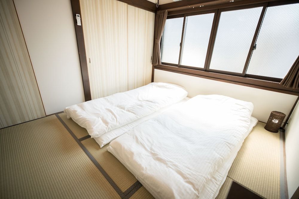 undefined Karan Toji 8