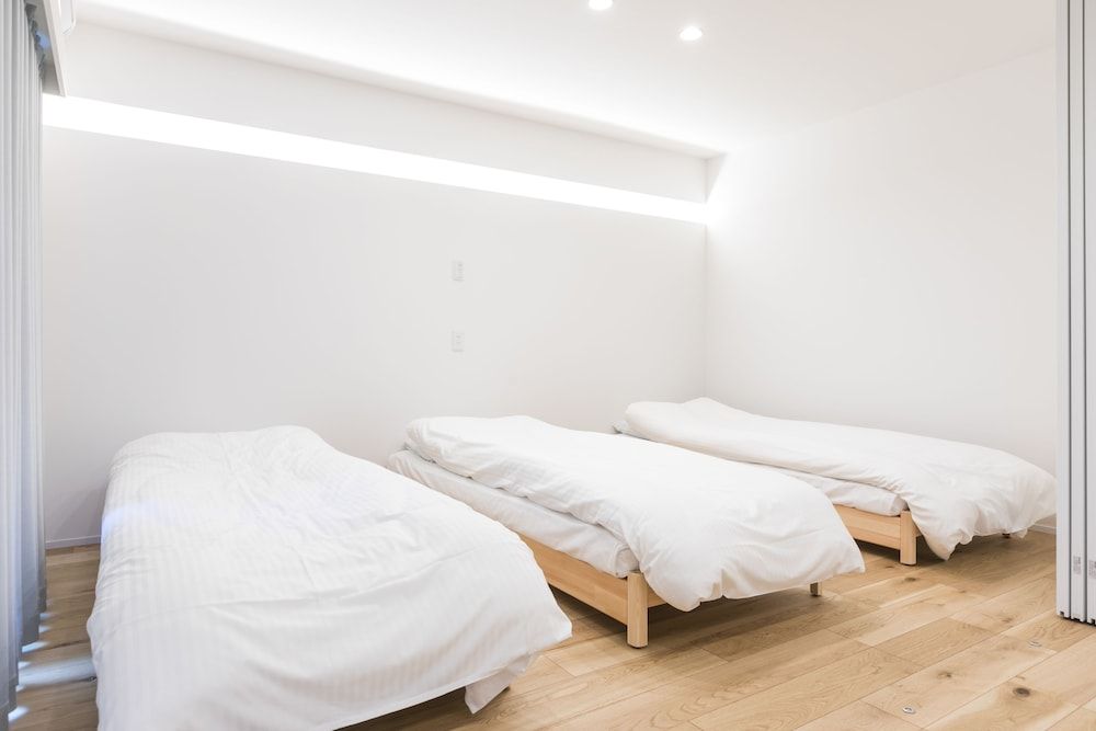 undefined Enzo Kyoto Gojo 7