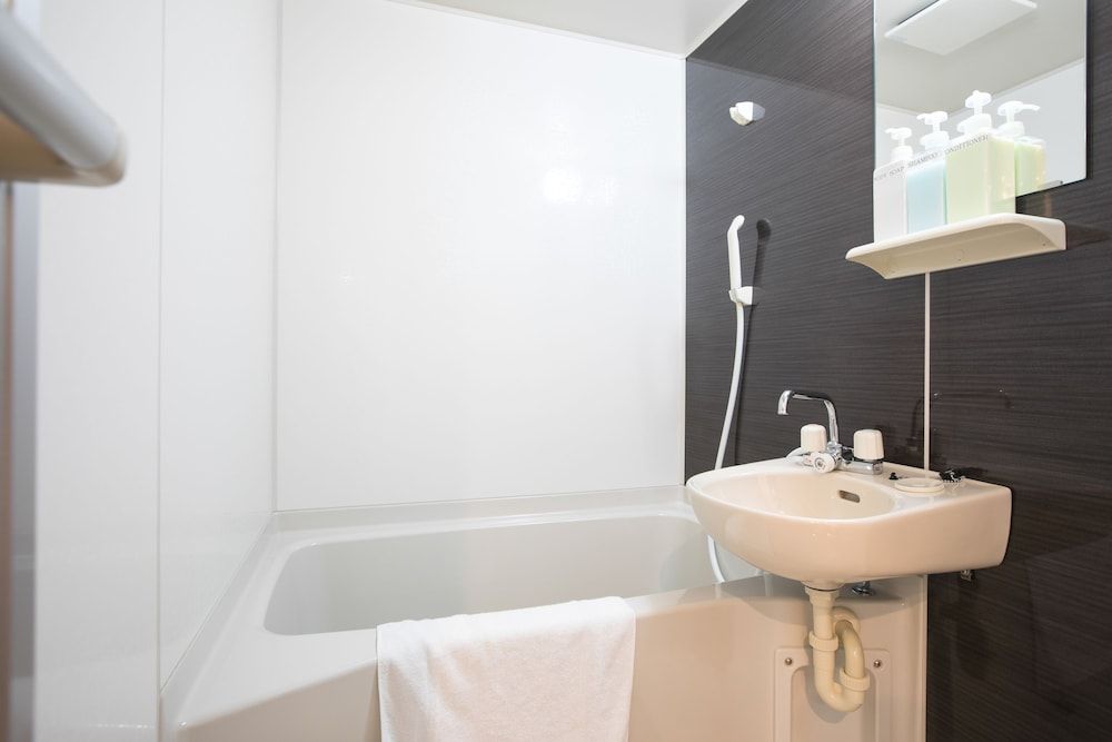 Enzo Kyoto Gojo Standard Triple Room 6