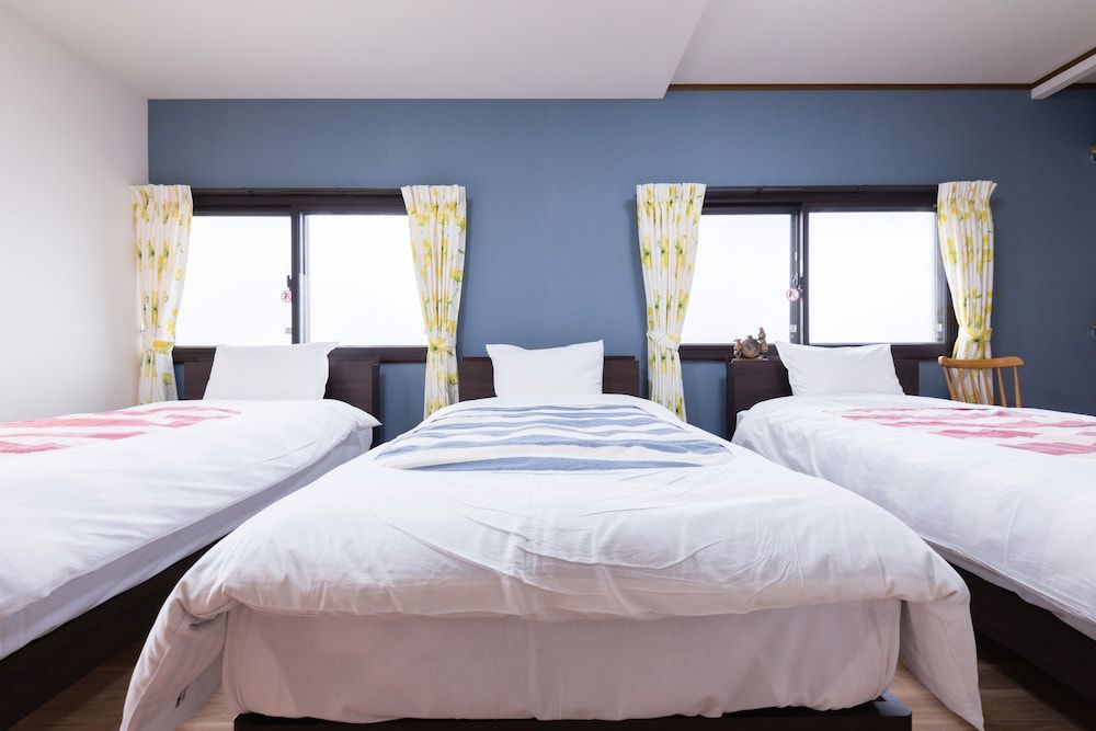 undefined Three Wave Nijo 8