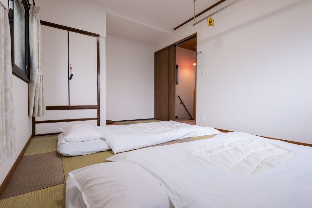 undefined Three Wave Nijo 10