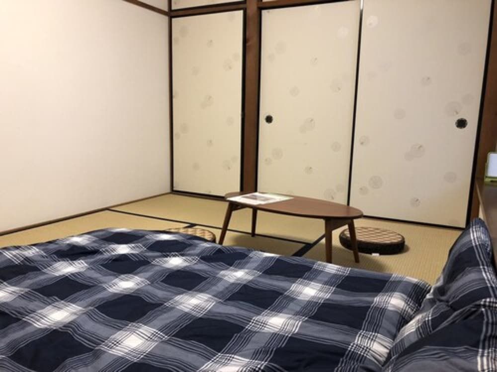 Kinkaku Ryokan Japanese Style Room (103) 6