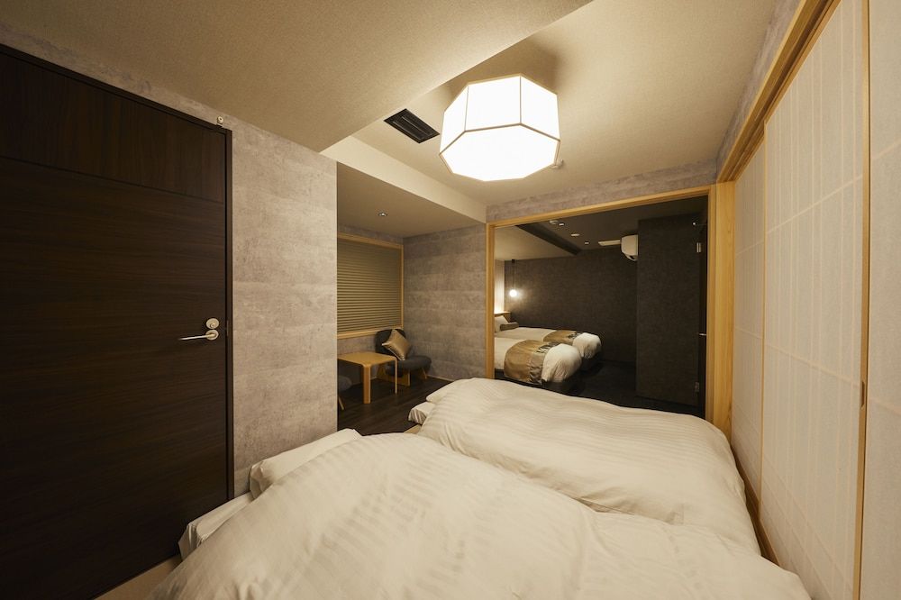 Rinn Shijo Nishinotoin Suite, Non-smoking 5