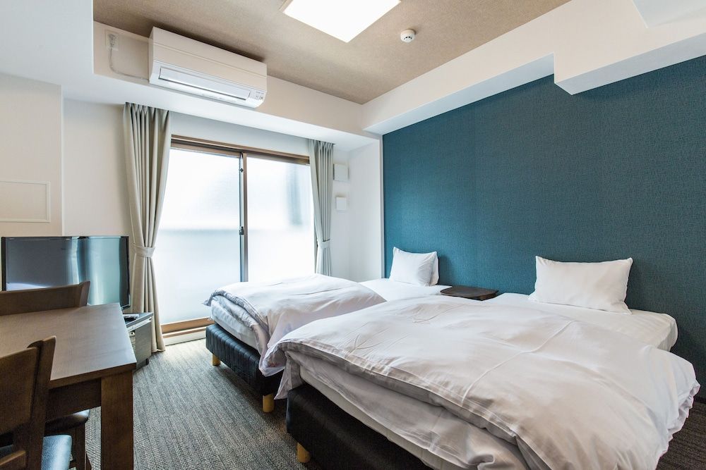 undefined RAKU Hotel