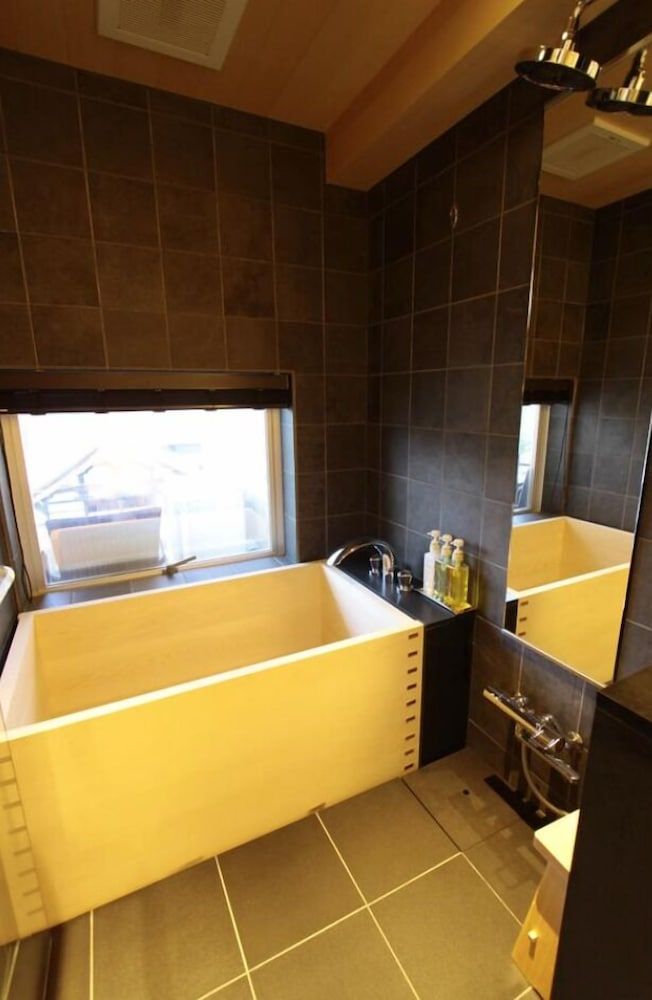 Hana Touro Hotel Gion Deluxe Twin Room, Landmark View 4