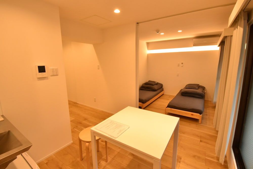 undefined Enzo Kyoto Gojo E 4