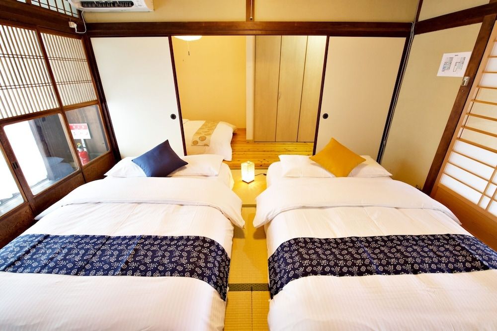 undefined Kochonoyume Nanajokawaramachi 9