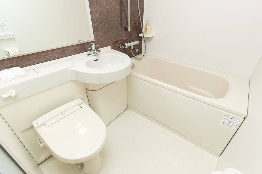 Home Inn Kujokawaramachi Standard Twin Room 7