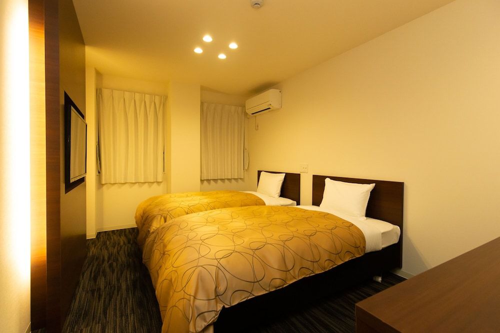 Home Inn Kujokawaramachi Standard Twin Room 2