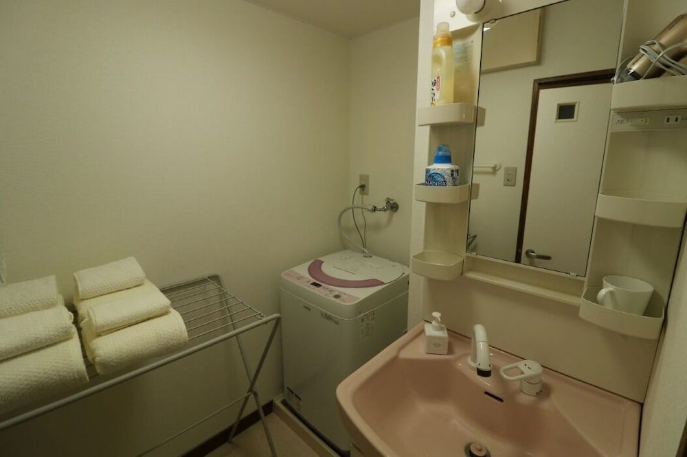 Guesthouse Kyoto Yamashina Family House 13