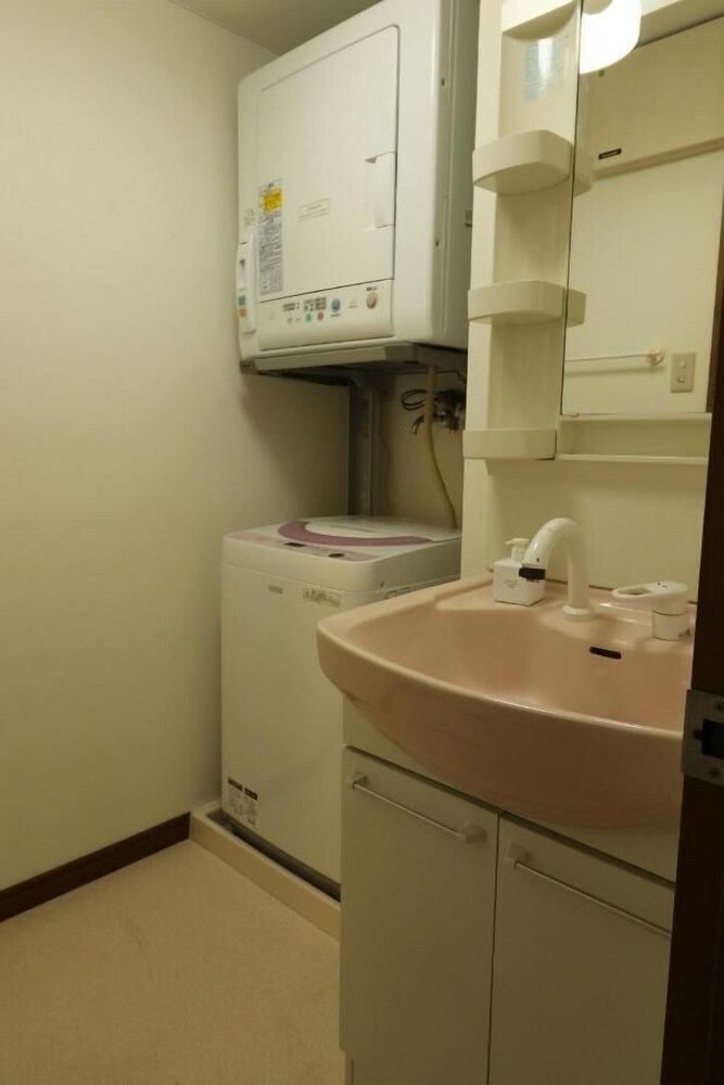 Guesthouse Kyoto Yamashina Family House 10