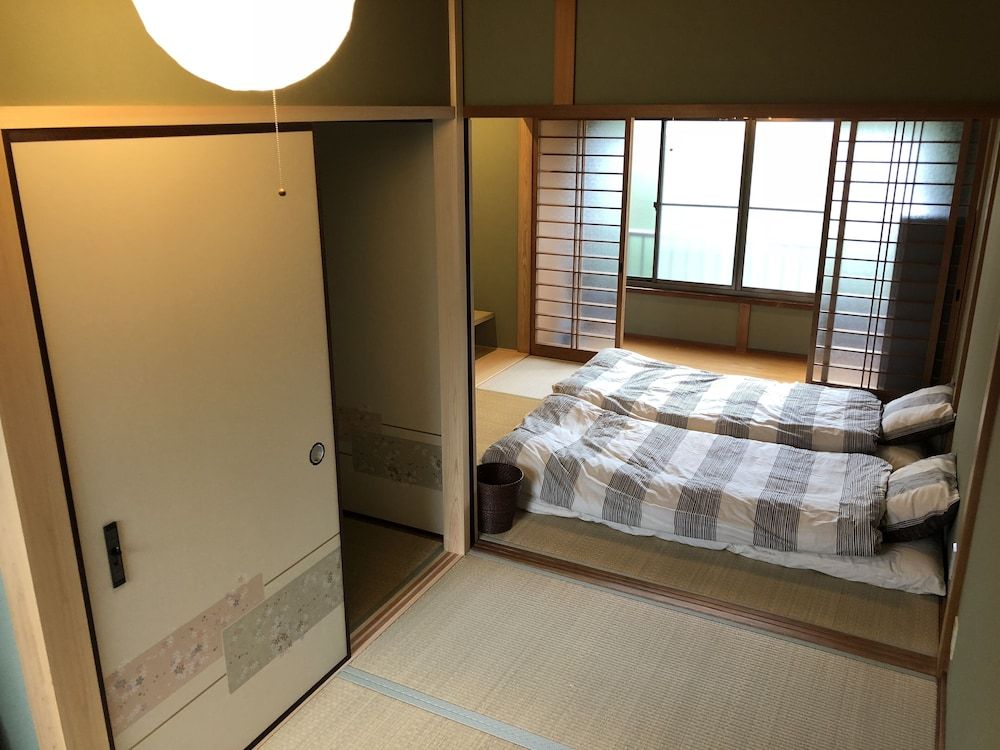 undefined A Leaf Inn 8