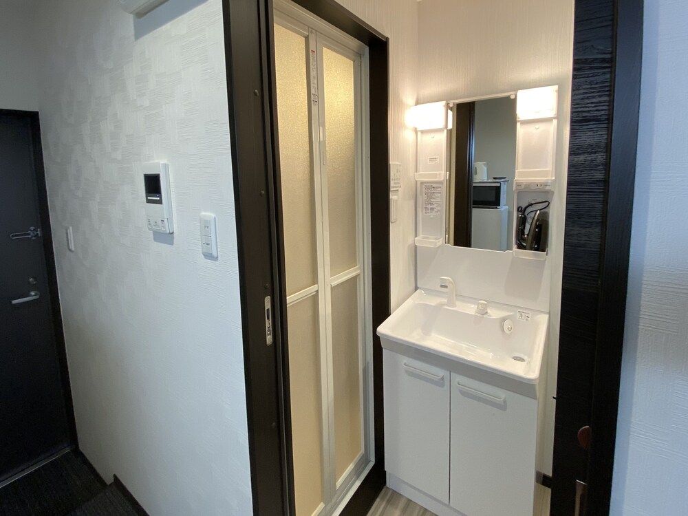 Briller Kyoto Tambaguchi H Apartment 13