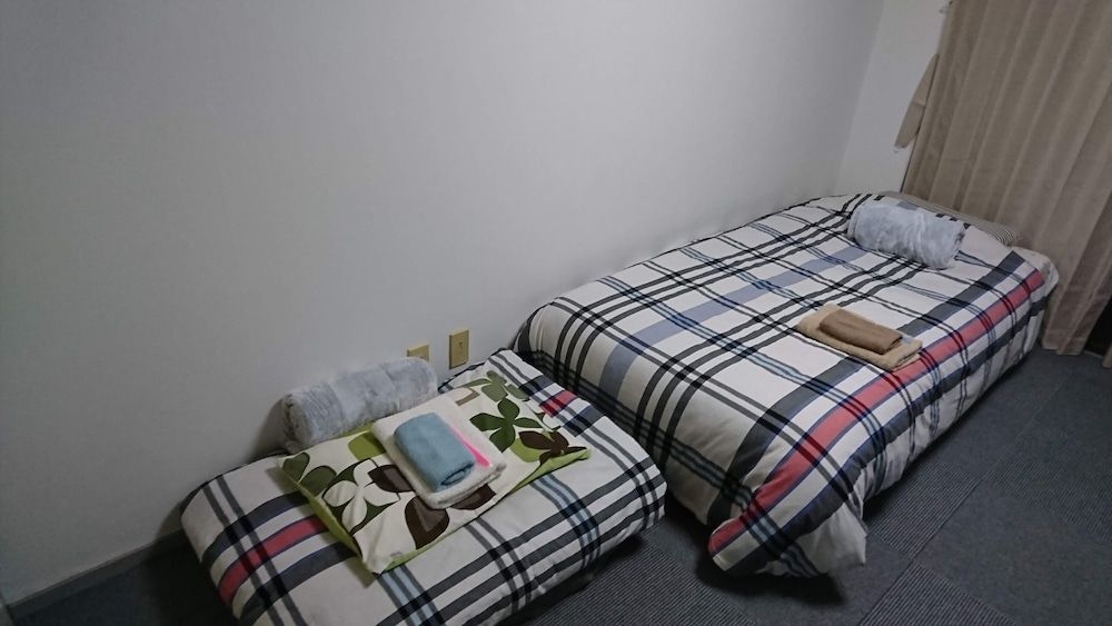 undefined Uzumasa 203 4