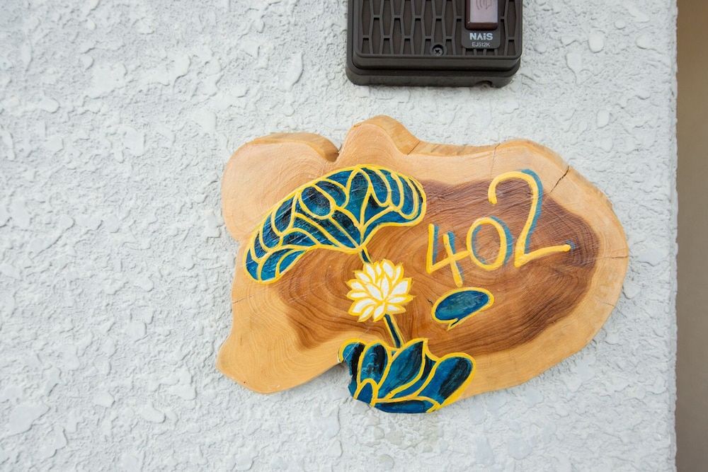 undefined Tatsuya house 402 2