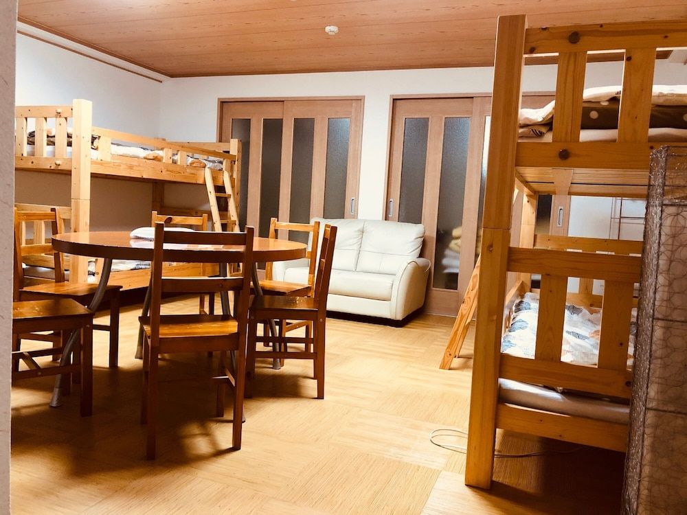 Ichijyo-IVY 5 beds Room for 5 People 2