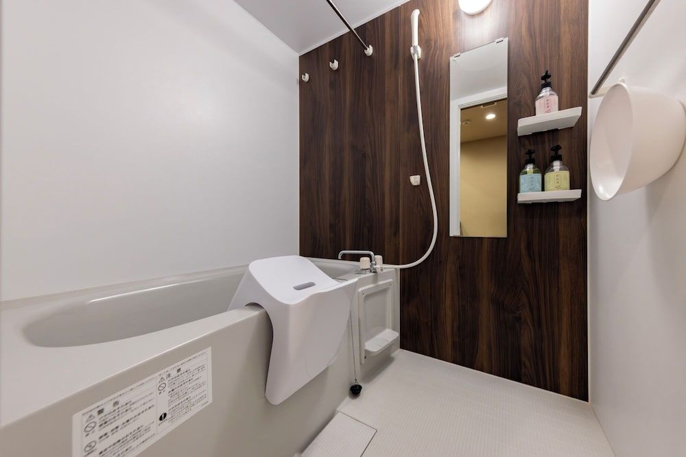 MADOKA Kyoto Station West Hollywood Twin Room 7