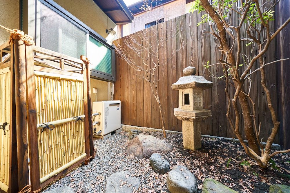 undefined Yadoya JIN 4