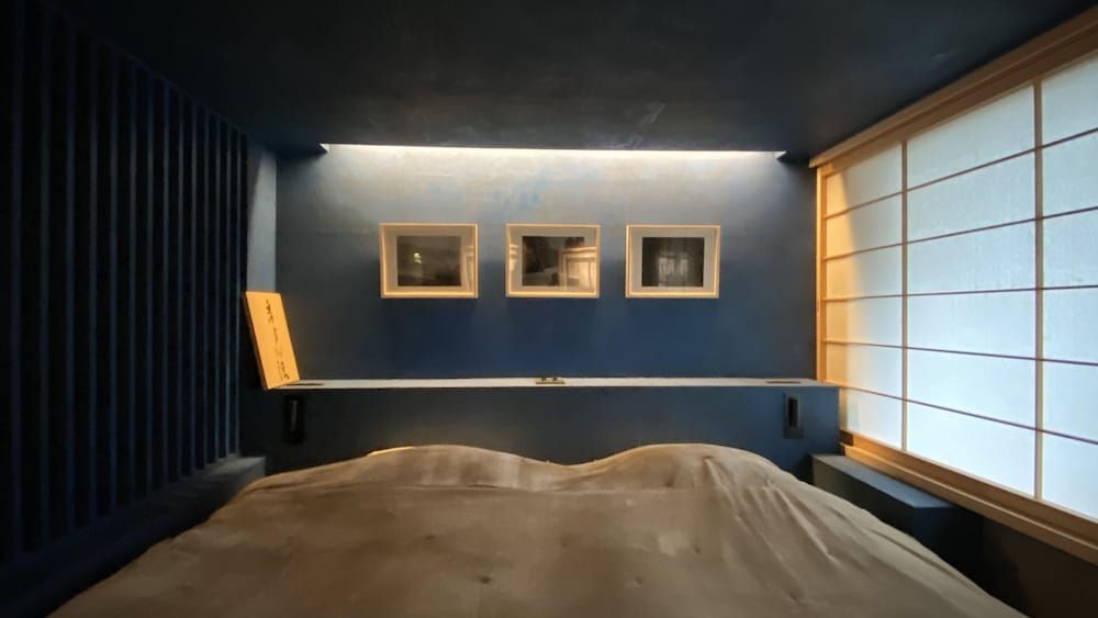 undefined DELTA Stay 7