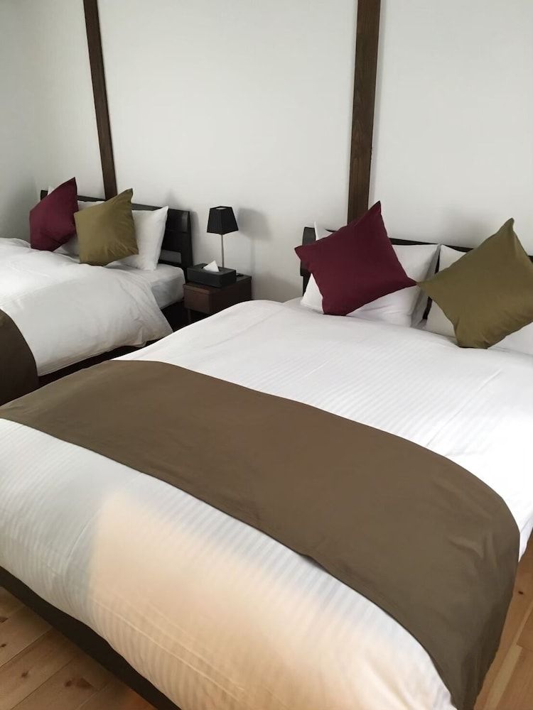 No.8 Kyoto Room for 6 Guests 3