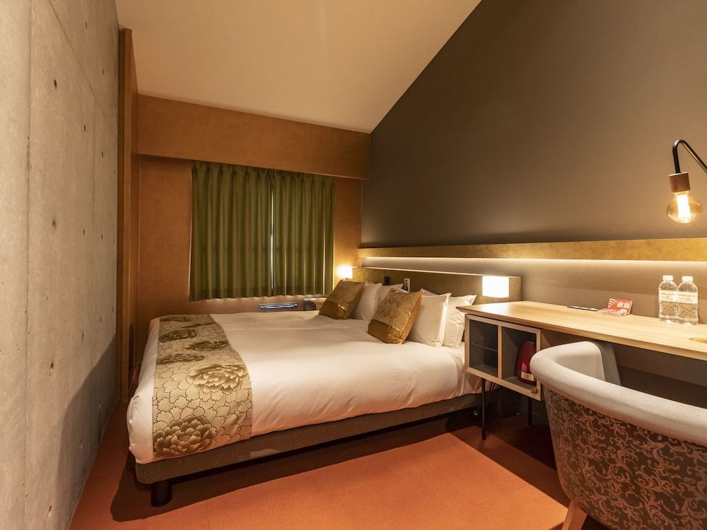 HALE Kyoto Tambaguchi 303GK Gold King, Non smoking 5