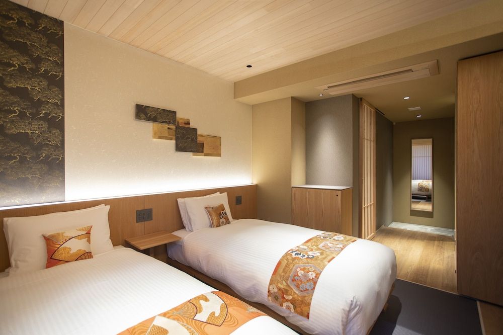 Comfort Twin with Bath, Non Smoking