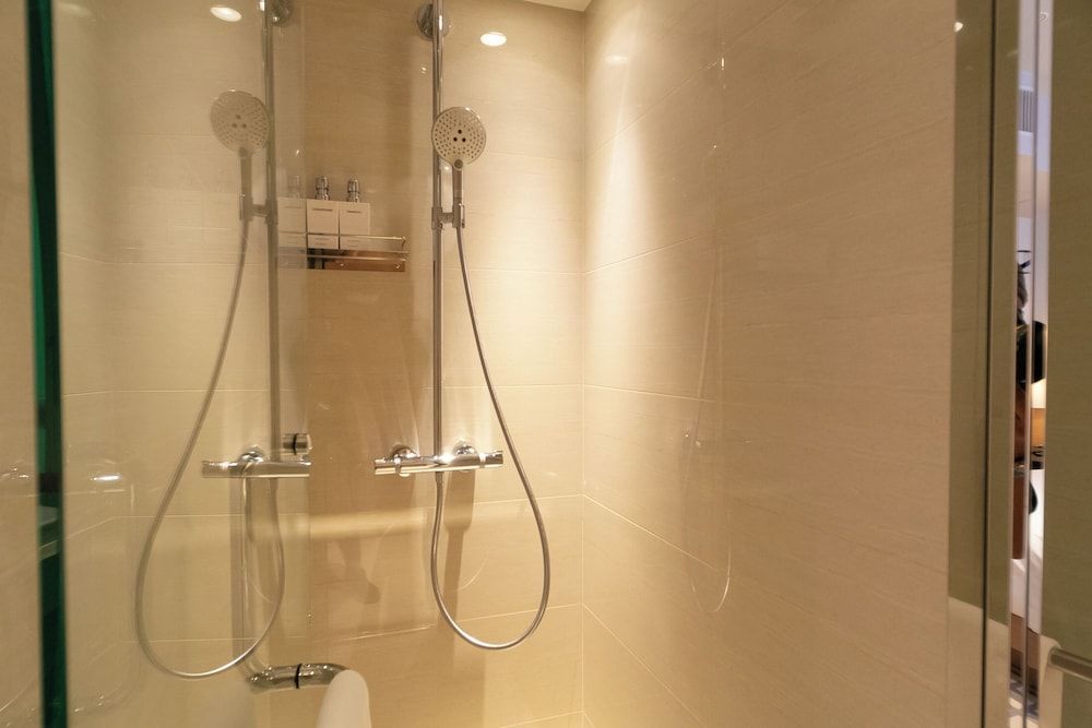 THE GENERAL KYOTO Shijyo Shinmachi Economy Hollywood Twin Room, Non Smoking (Up to 2 pax for above 6 years old) 12