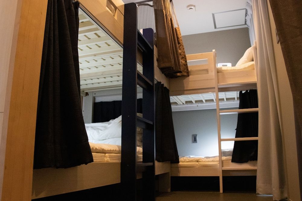 Shared Dormitory, Mixed Dorm