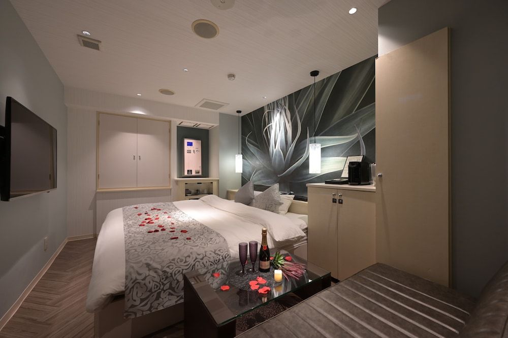 Basic Double Room