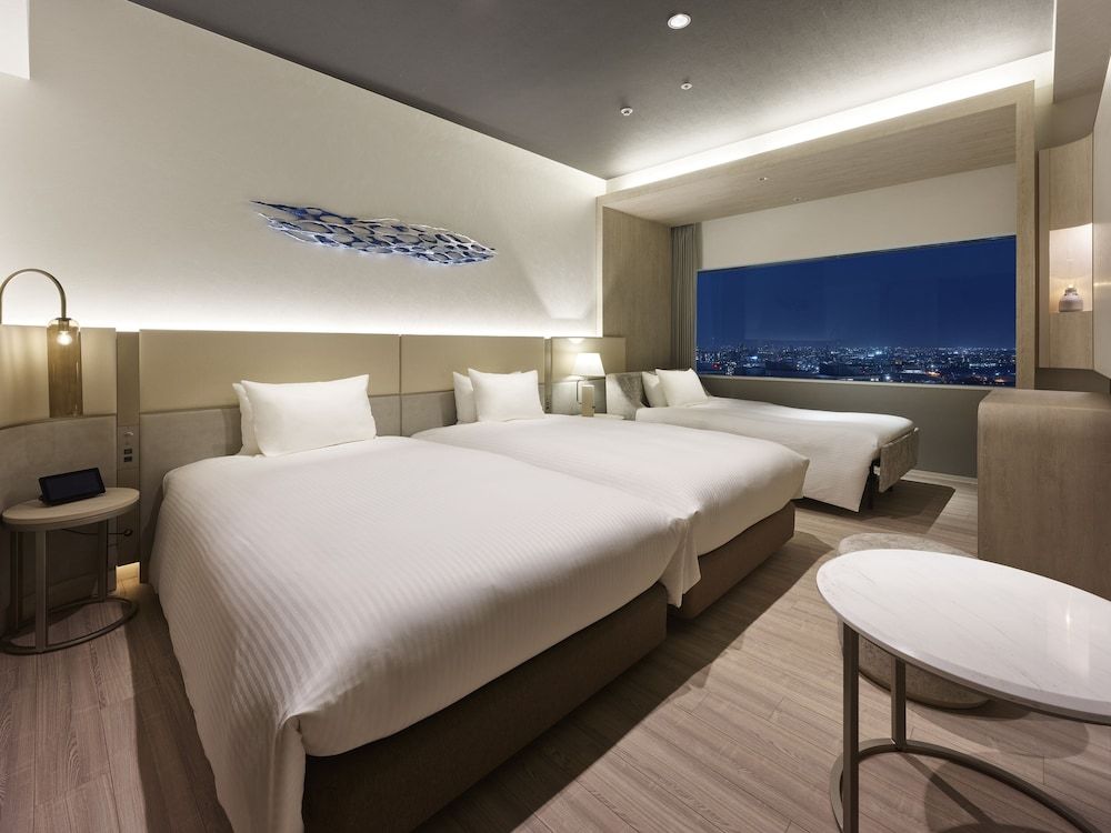 Mitsui Garden Hotel Yokohama MM Premier Deluxe , 2 beds (+ extra), Non Smoking