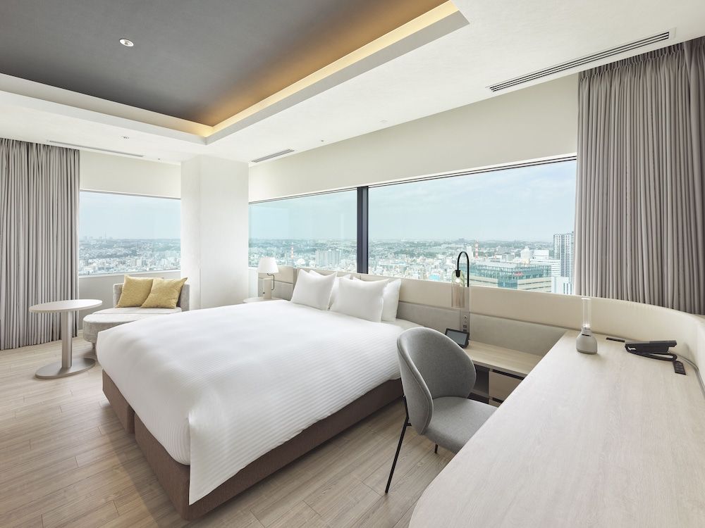 Deluxe , 1 bed King , corner room, Non Smoking