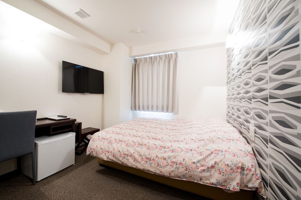 Standard Semi Double Room Non Smoking