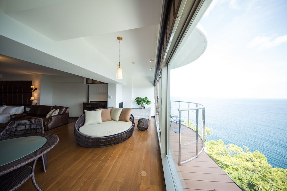 Premium Suite