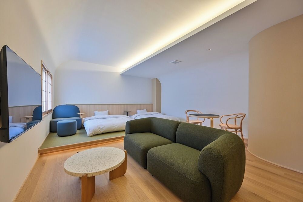 Premium Twin Room