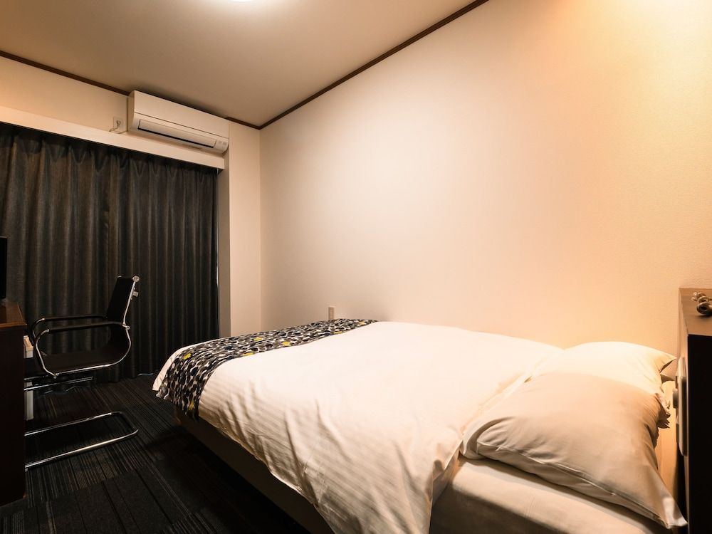 Small Double Room, Non Smoking