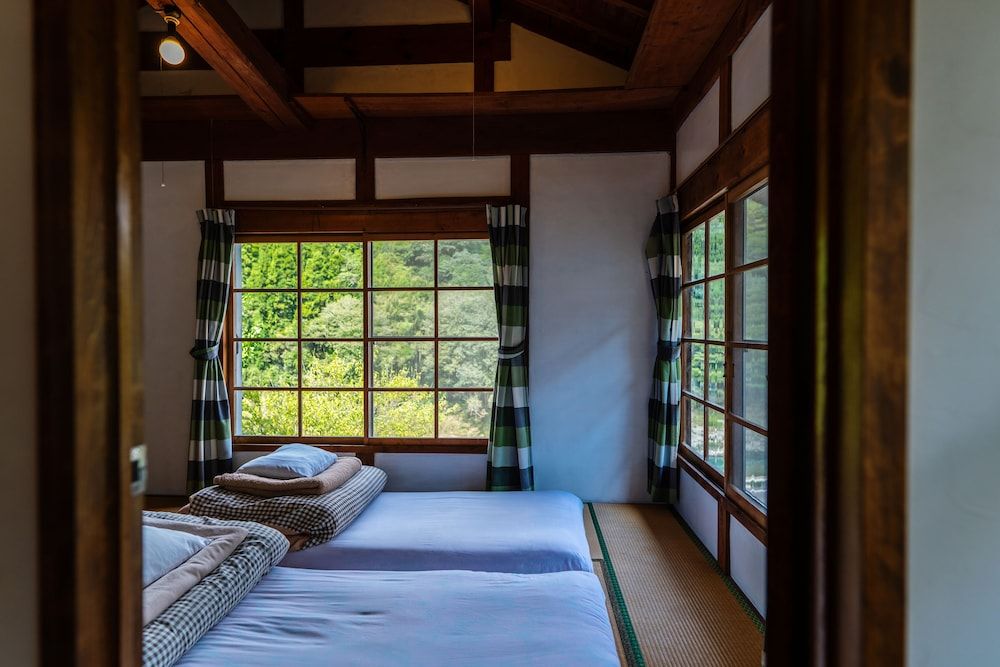 Japanese Style Room for 2 guests with Shared Bathroom