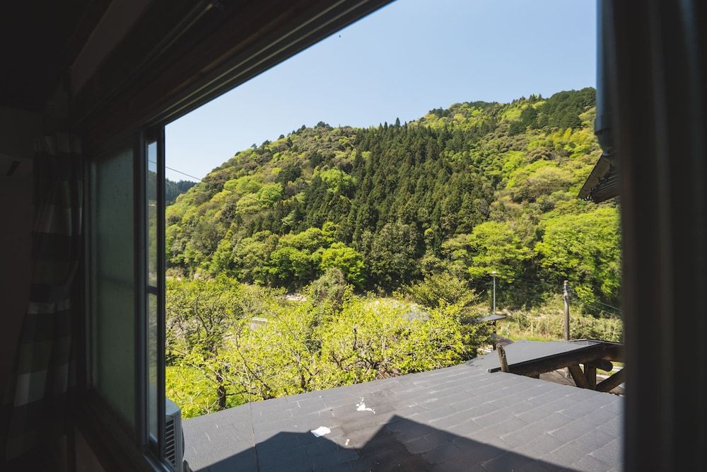 Japanese Style Room for 3 guests with Shared Bathroom