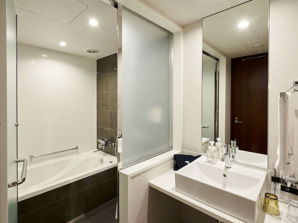 Daiwa Roynet Hotel KUMAMOTO GINZADORI PREMIER Moderate Twin Room(Smoking) 4
